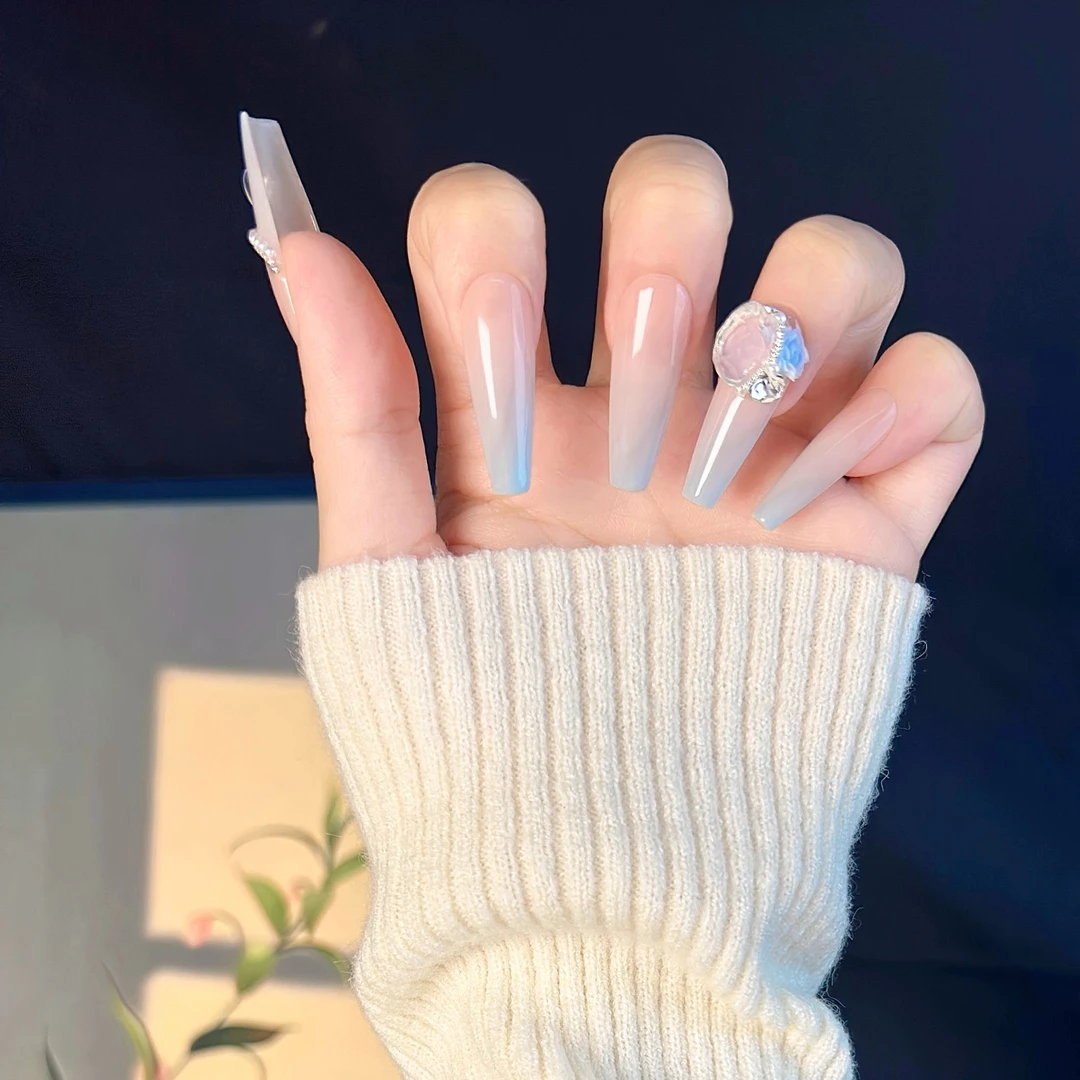【蓝眼泪】♡ 小指艺手工穿戴甲（渐变蓝特殊钻）