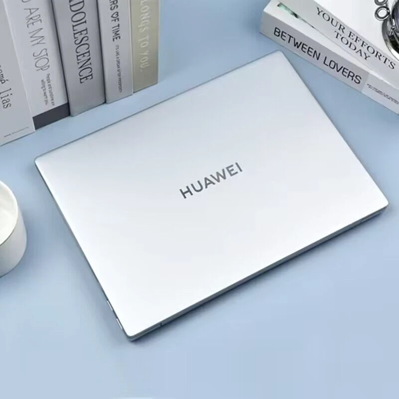 9新 Huawei/华为 华为笔记本电脑固态独显薄游戏本适合剪辑办公