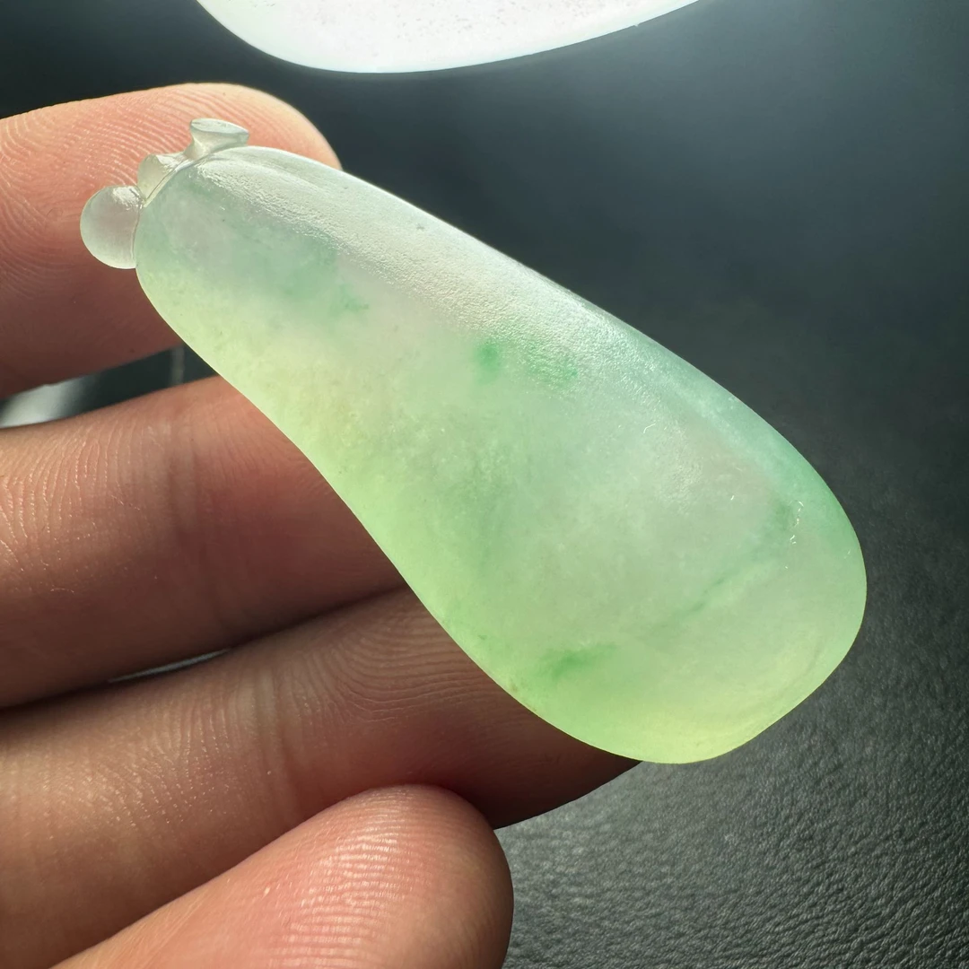 天然A货缅甸翡翠冰飘金丝绿老种翡翠福瓜中高品质翡翠吊坠挂件
