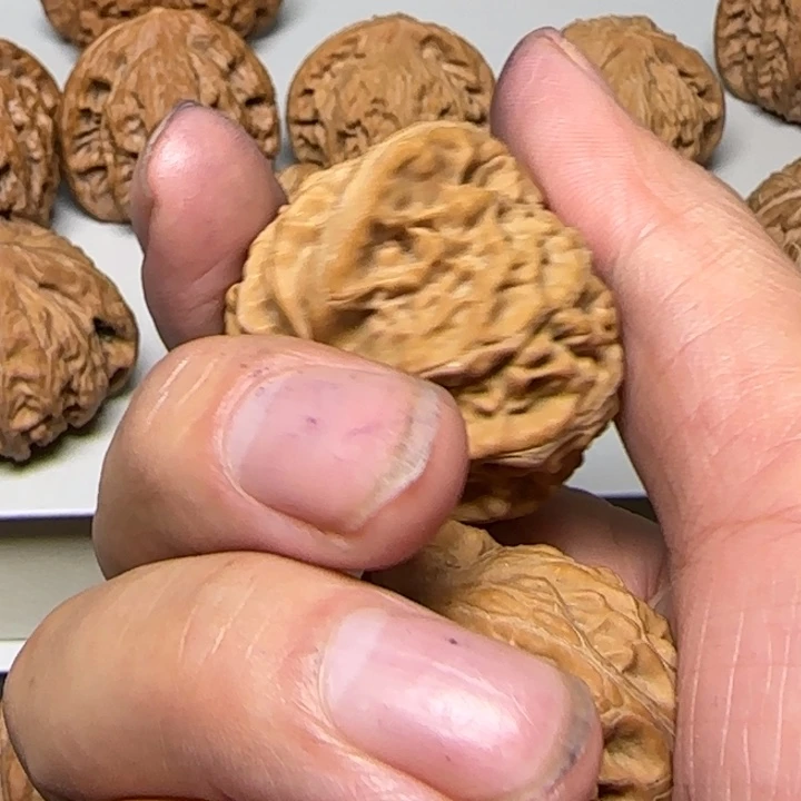 文玩核桃把件45111111宫灯