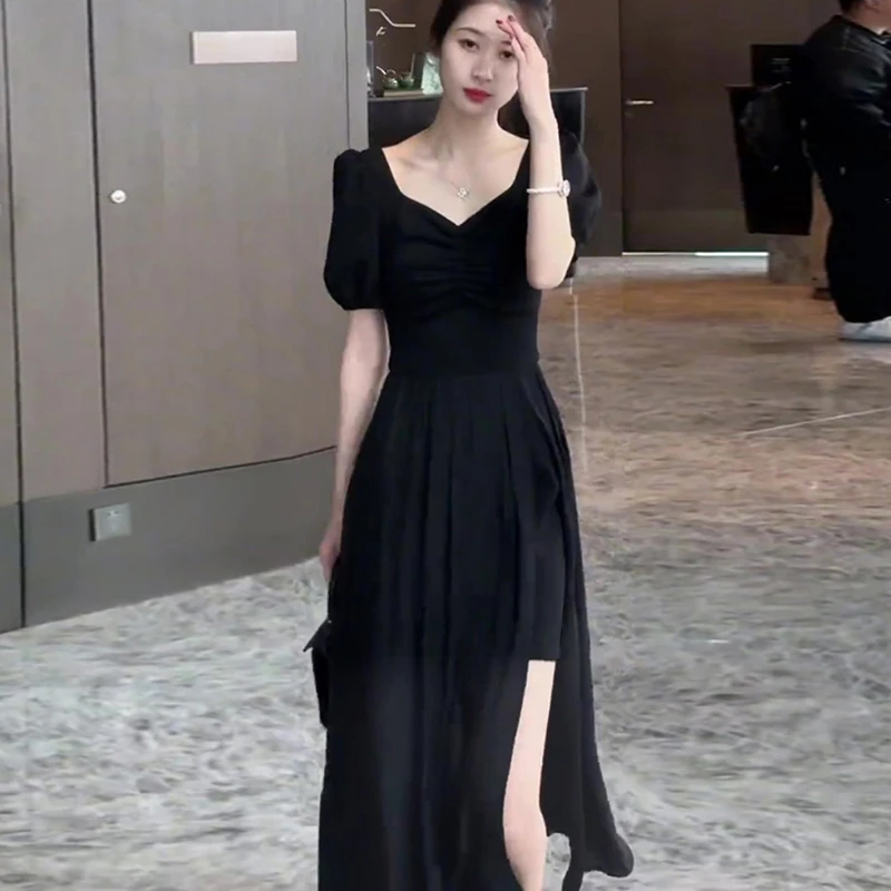 【TW】法式V领露锁骨短袖连衣裙女夏季设计感收腰显瘦开叉长裙1478