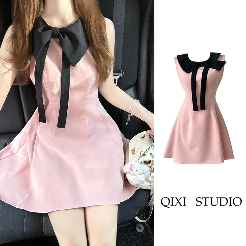 小香风粉色蝴蝶结挂脖连衣裙女夏季法式收腰显瘦富家千金穿搭裙子