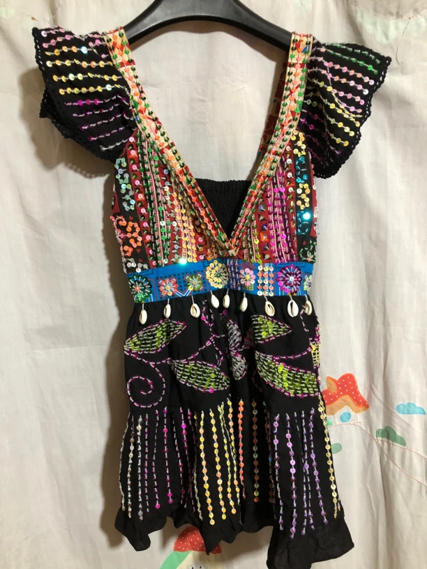 女式飞袖绣珠吊带