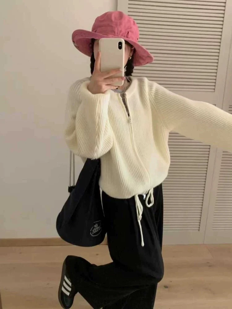 简约韩系毛衣搭配