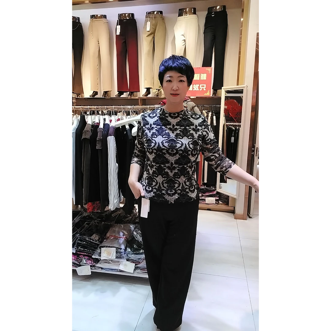 8807长袖立体印染花打底衫休闲长袖网红时尚百搭秋季潮流印花纹