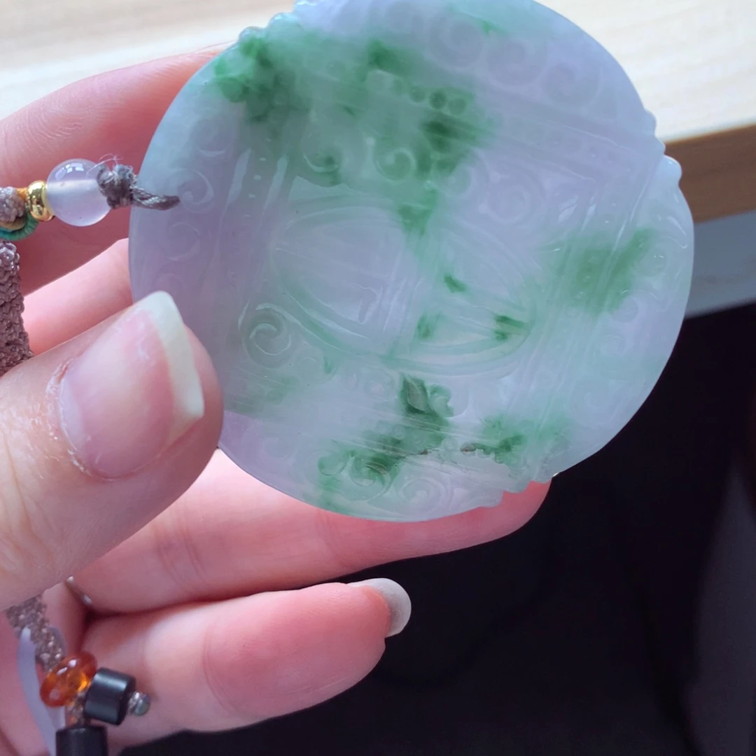 翡翠颈饰未镶嵌吊坠