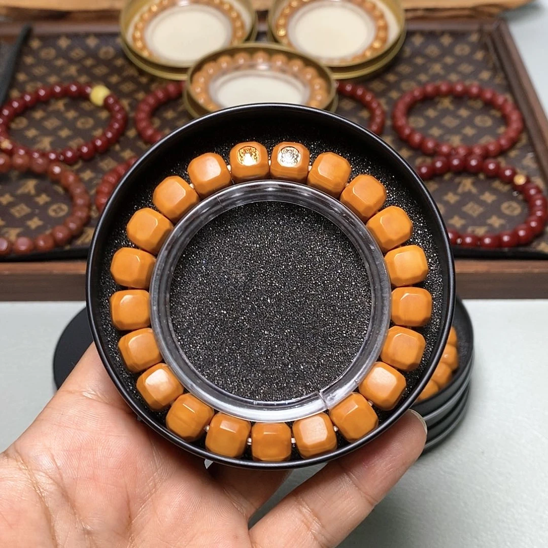 猴头核桃手串77号双标星途小六方10左右