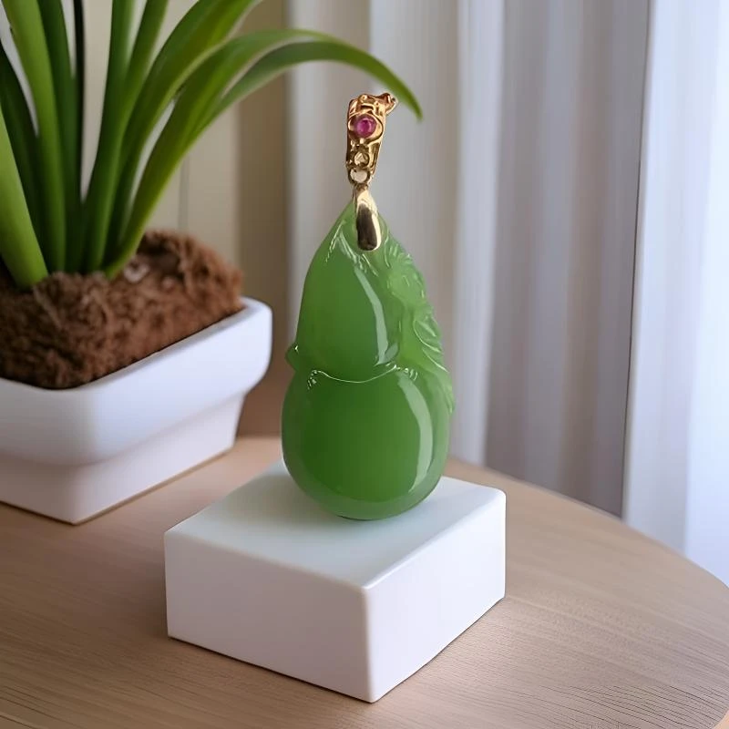 正品纯天然和田玉碧玉俄料7号矿18K金扣头镶嵌葫芦吊坠