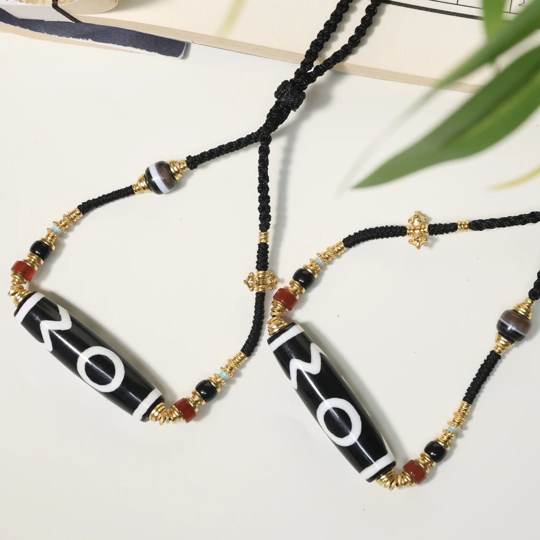 手工设计横版黑白息增怀玛瑙项链多样性发货发一个