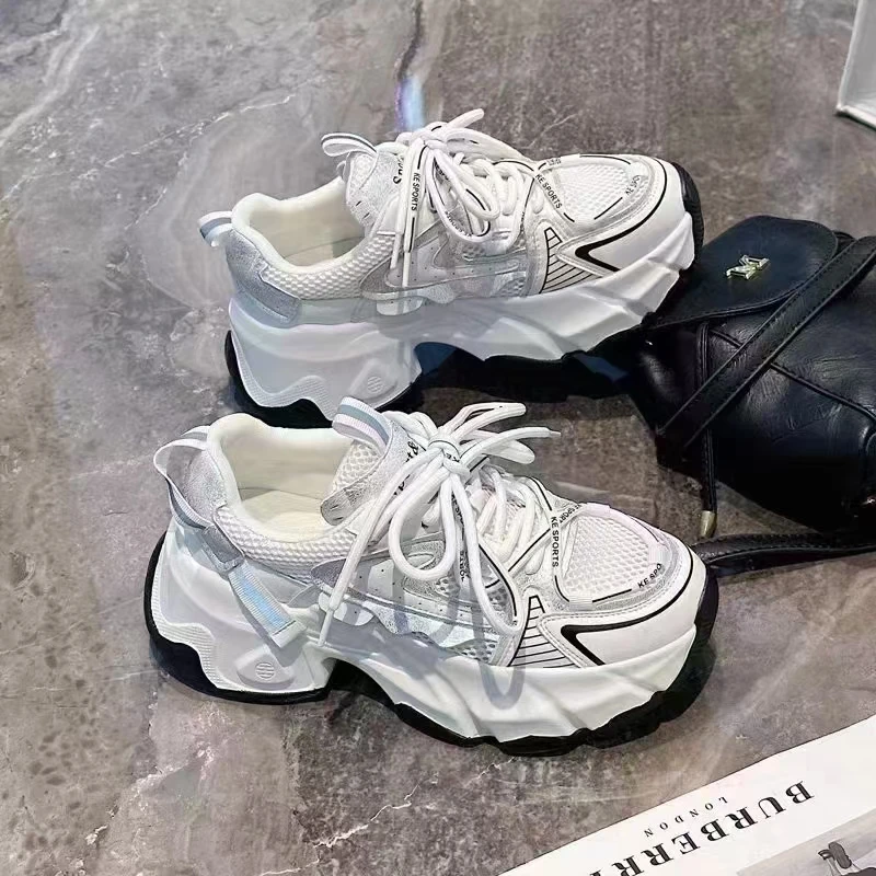 一号链接老爹鞋板鞋