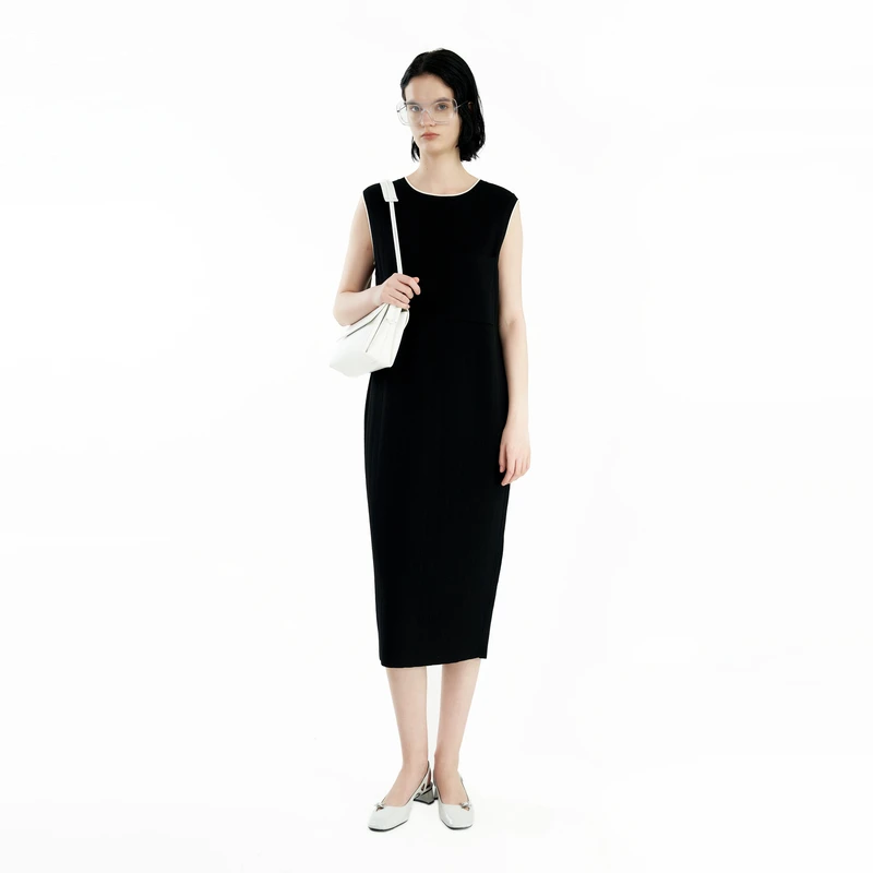 IIIVIVINIKO 2024"宽罗纹挑孔系列"复古圆领连衣裙R421109650C