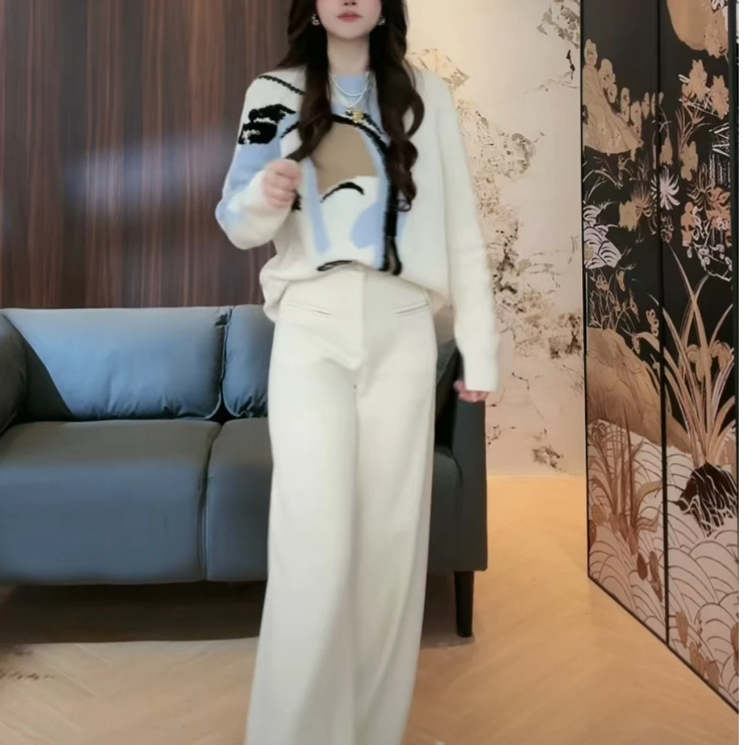 圆领气质百搭洋气针织衫女2024年秋冬新品宽松时尚高级减龄毛衣