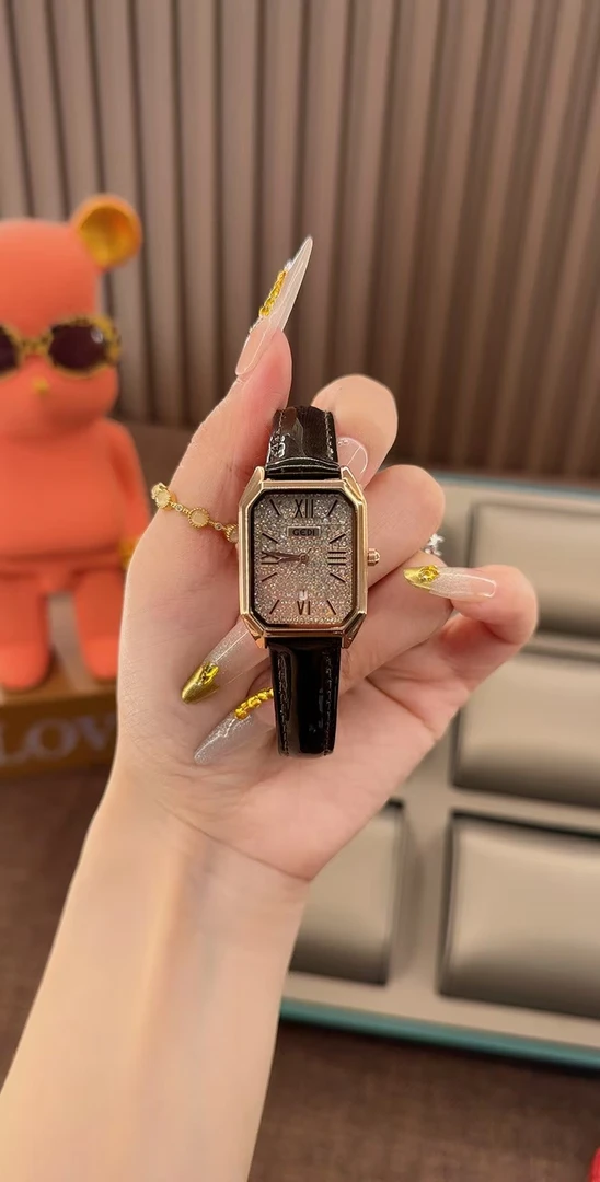 新款满天星➕日历时尚女士腕表126