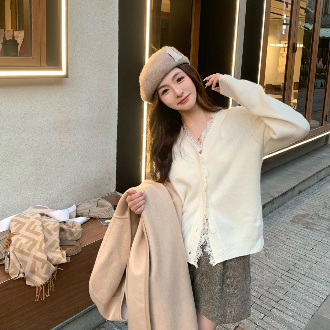 金蘑菇菇 蕾丝香榭 100%美利奴极细绵羊毛 蕾丝拼接针织开衫
