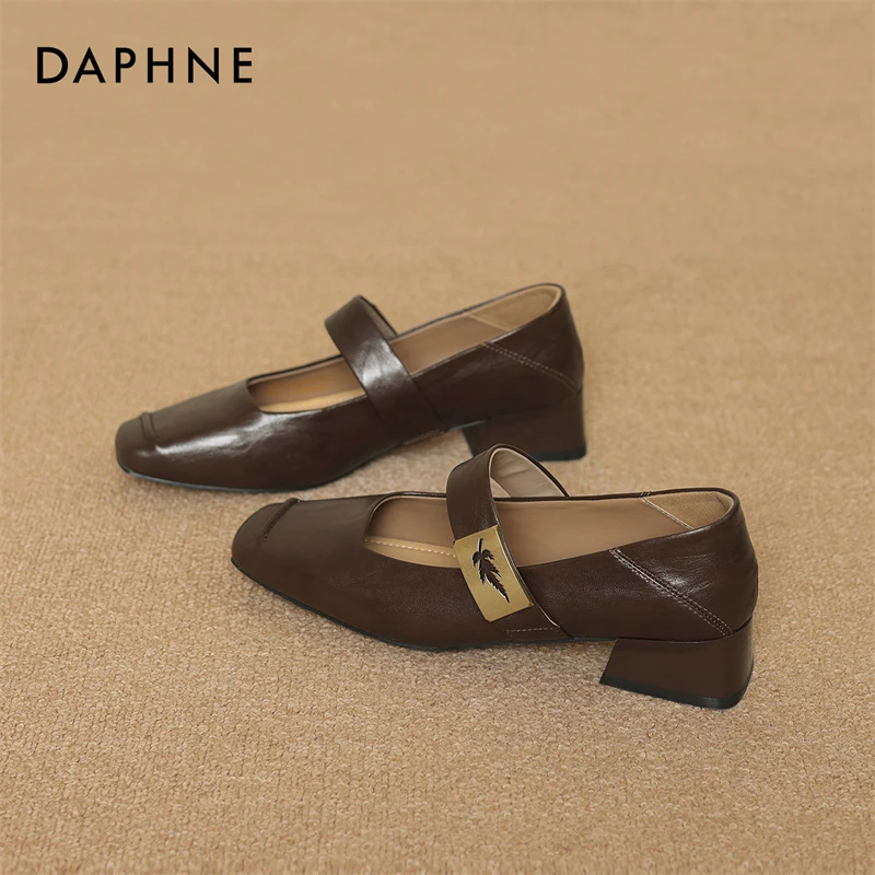 达芙妮2025秋冬上新法式复古方头玛丽珍时尚粗跟百搭舒适浅口单鞋