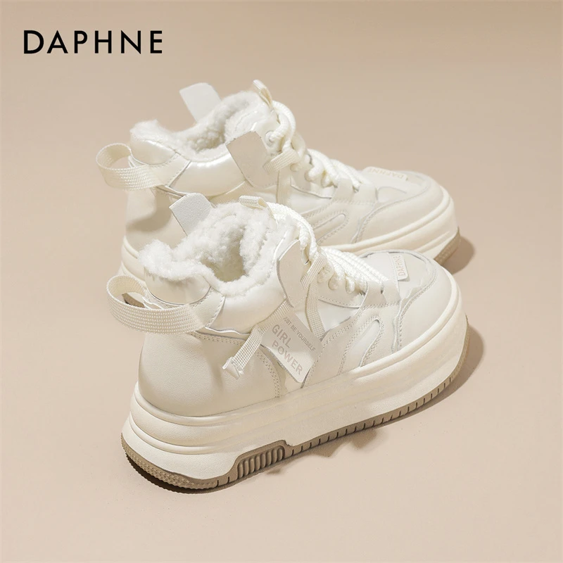 达芙妮高帮鞋女款2025秋冬季上新加绒厚底白色雪地靴运动保暖棉鞋