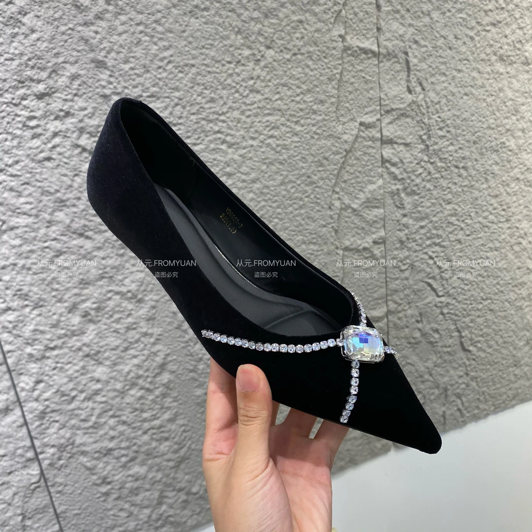 YD9027-7水钻尖头平底鞋绒面单鞋黑色百搭休闲气质浅口女士