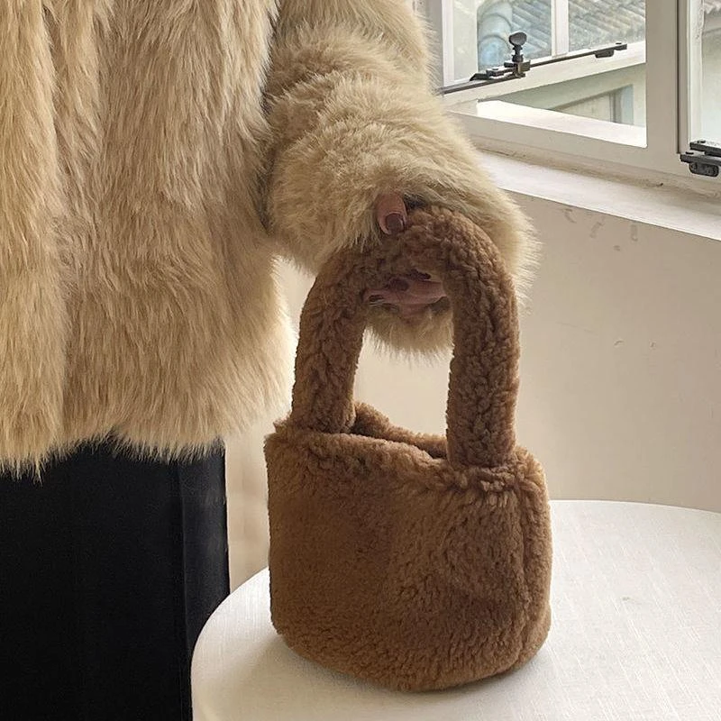 日系小众水桶包羔毛毛包包冬季2023新款ins手提可爱手拎包