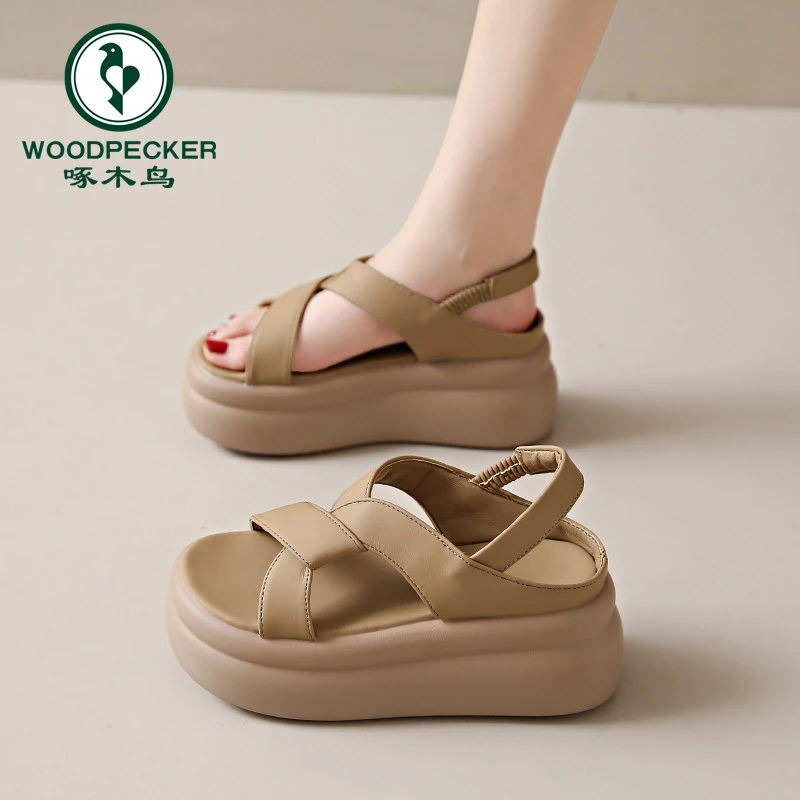 啄木鸟罗马凉鞋女2024夏季新款厚底松糕时尚增高配裙子百搭沙滩鞋