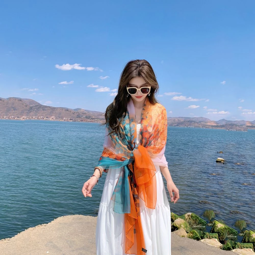 沙滩裙海边披肩2025新款女薄款防晒外搭民族风旅游配裙子纱巾丝巾
