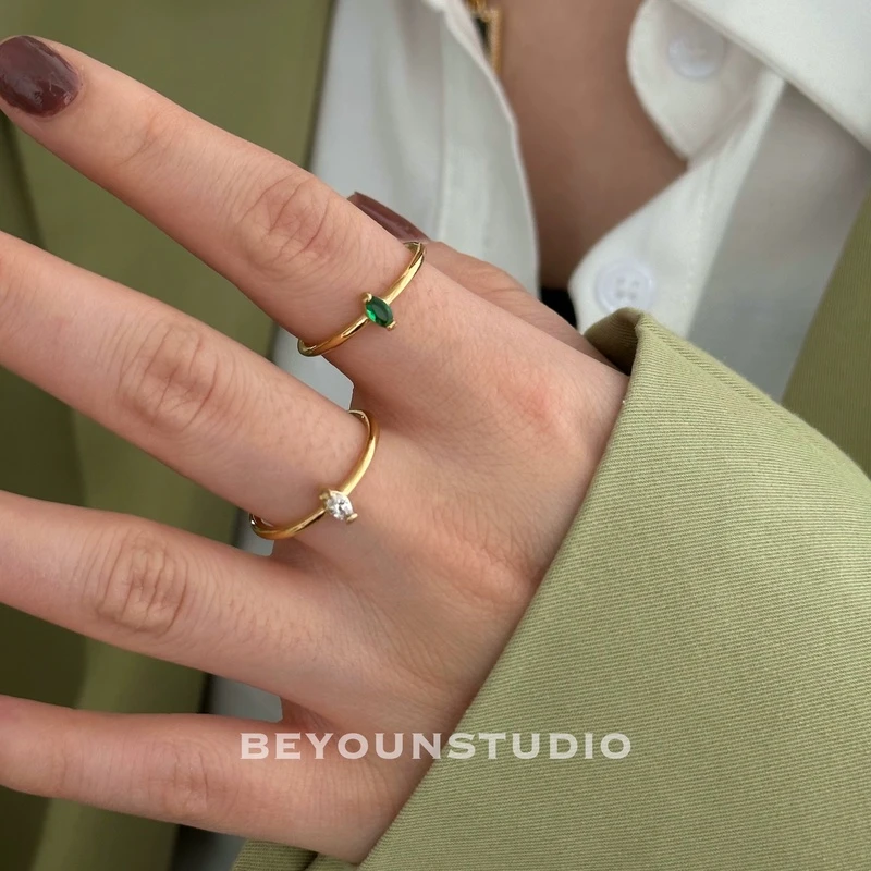 钛钢戒指 不掉色菱形镶钻小众精致轻奢金色时尚戒指Y010