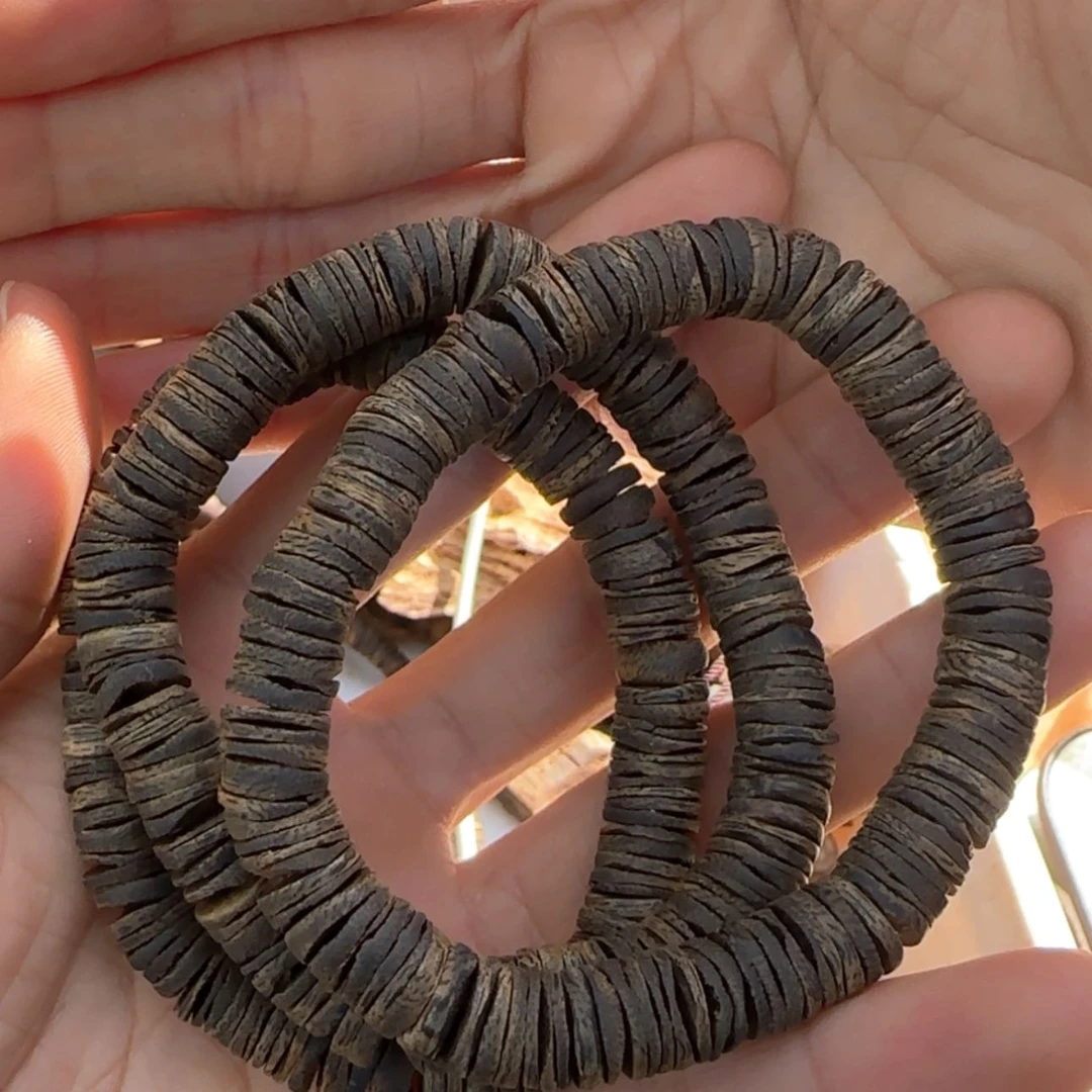 【闪购商品】沉香手串单圈沉水片珠11克多样性发一条