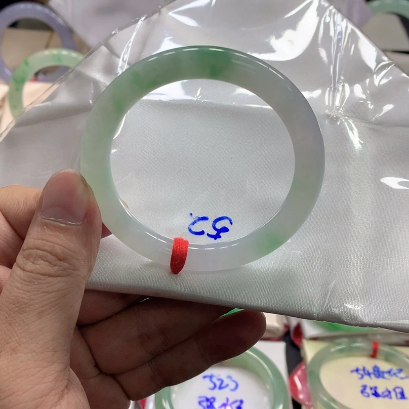 【闪购商品】翡翠手镯未镶嵌翡翠