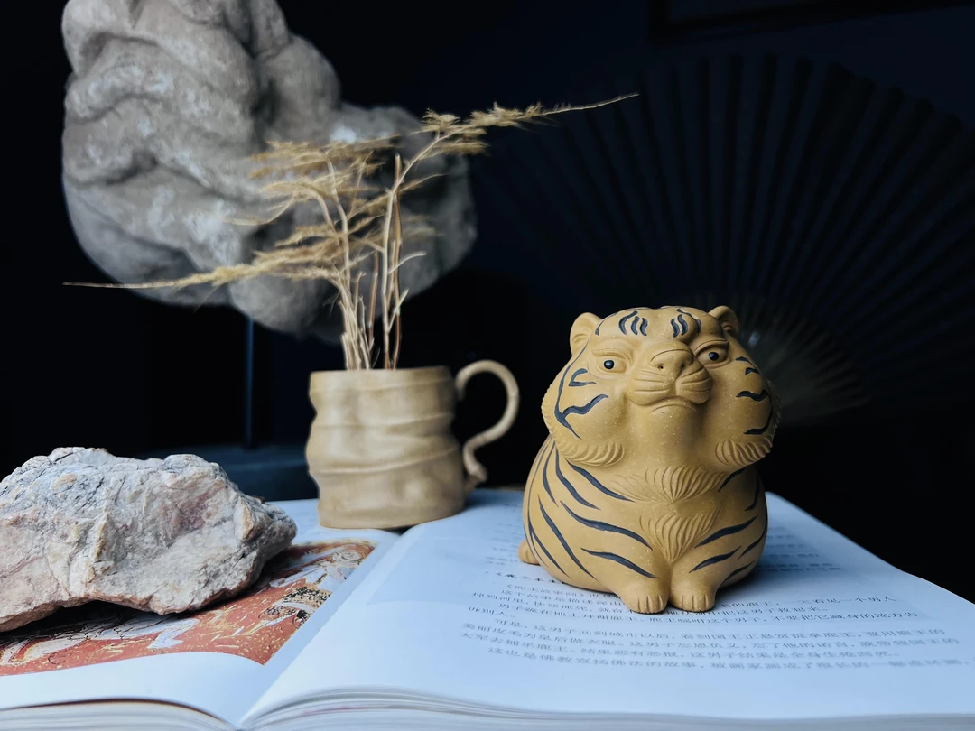 【李建伟】紫砂茶宠漂亮虎虎虎生威老虎优雅端庄萌好玩有趣观物紫砂