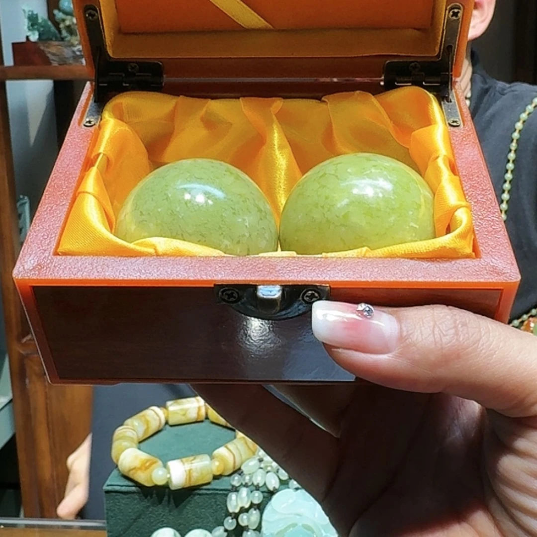 【闪购商品】蛇纹石玉颈饰未镶嵌