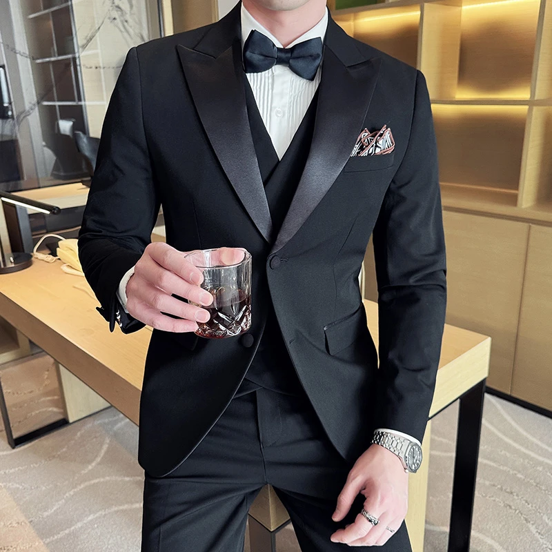新郎结婚礼服主持人宴会西服套装两粒扣塔士多西装男士修身韩版