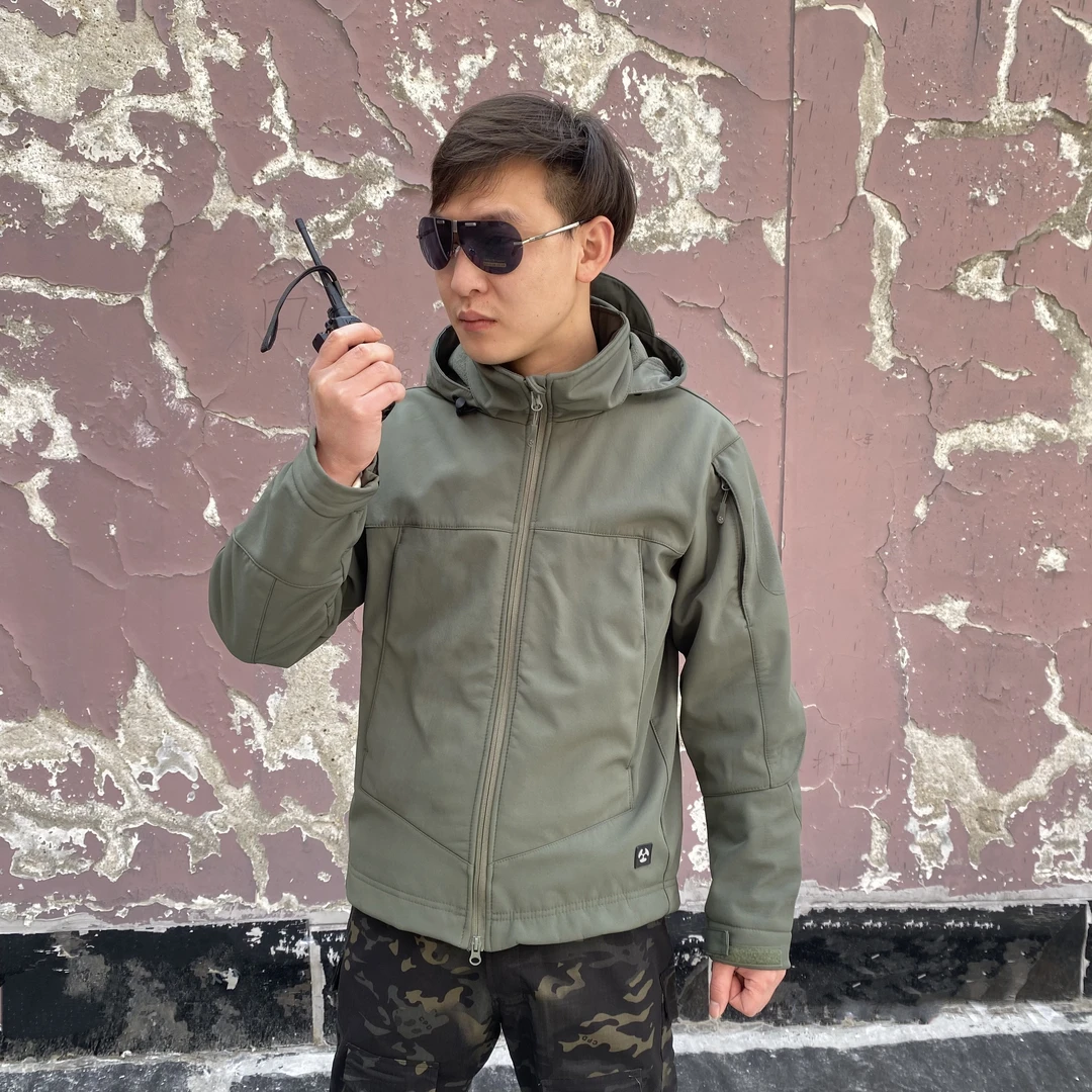 F16刺客软壳冲锋衣春秋冬款男款时尚休闲连帽加绒迷彩加厚保暖