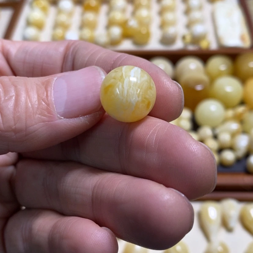 【闪购商品】蜜蜡裸石未镶嵌无*～