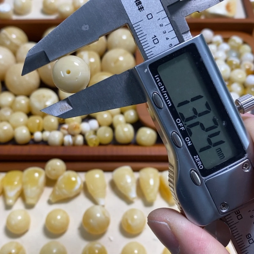 【闪购商品】蜜蜡裸石未镶嵌