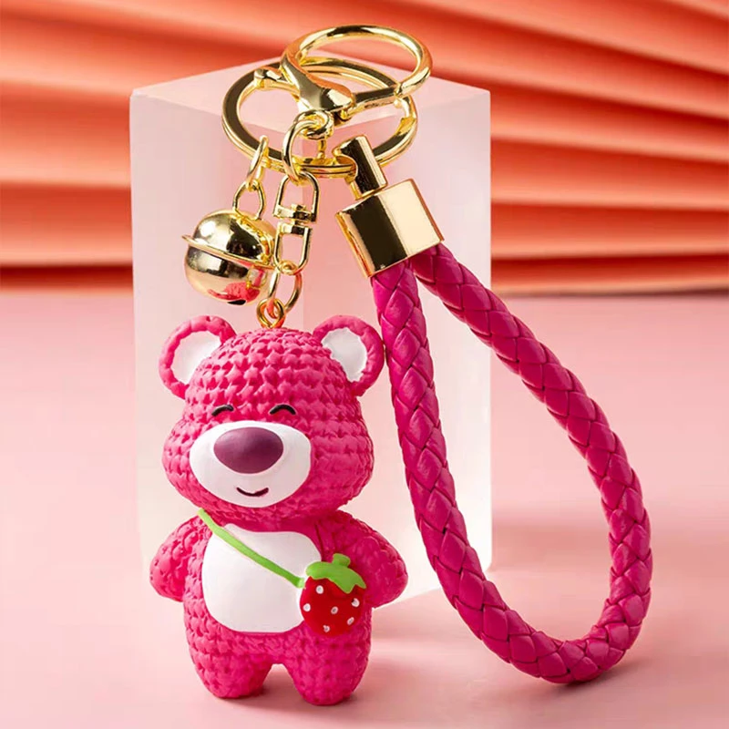 网红草莓熊钥匙扣挂件钥匙链女精致高级情侣车用钥匙链挂件包挂饰