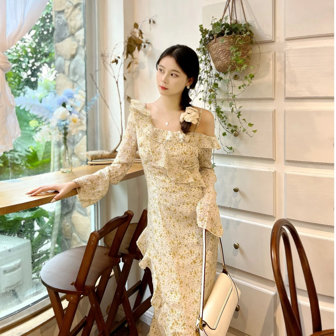气质碎花长裙蕾丝长裙显瘦轻奢法式优雅长款宴会小众设计师修身