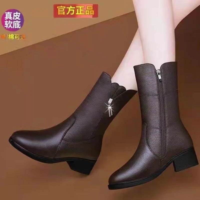 品牌断码真皮中筒靴2023新款秋冬加绒保暖马丁靴中跟粗跟女士棉靴