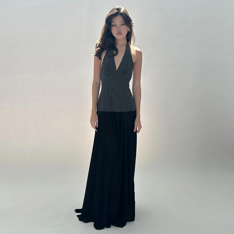 Dulzura连衣裙冬款2025新款爆款V领挂脖性感露背内搭打底连衣裙女