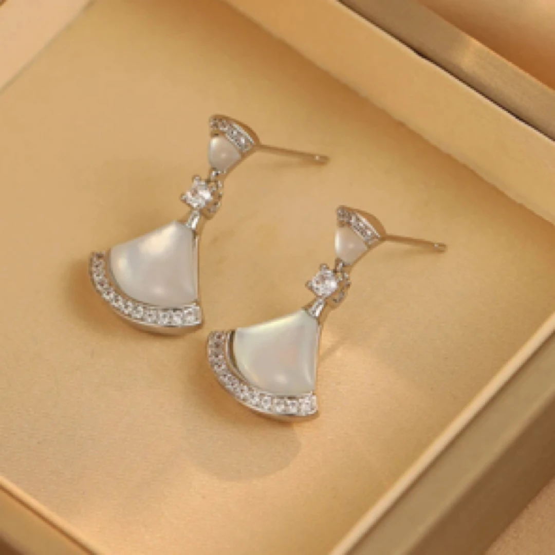 铜合金耳饰 铜合金贝壳耳饰 扇形贝耳环轻奢气质时尚小众百搭镶