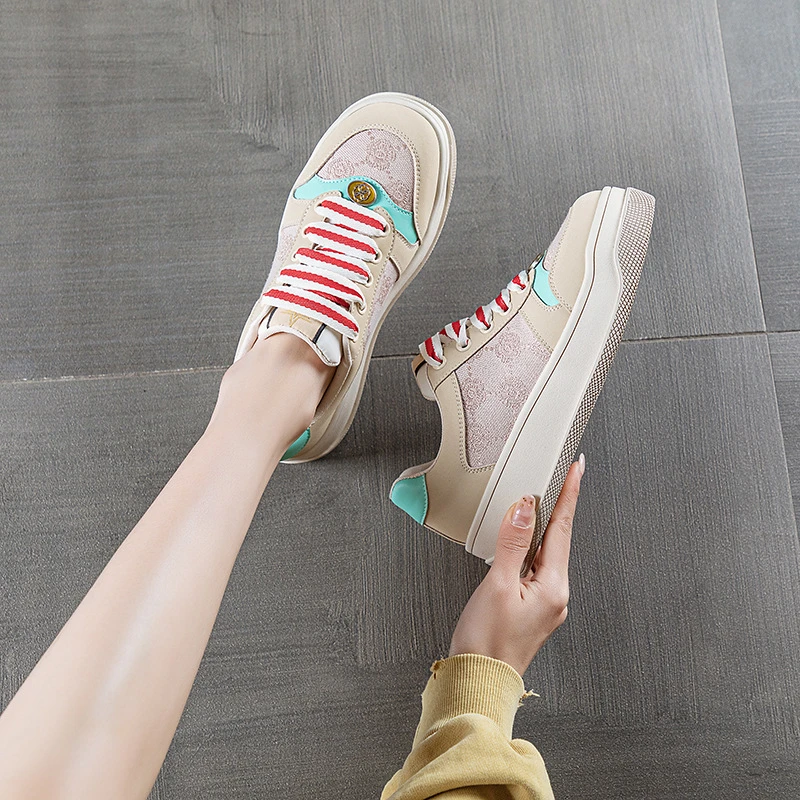 2025四季款彩色潮鞋休闲系带圆头舒适软平底百搭款学院风板鞋女鞋