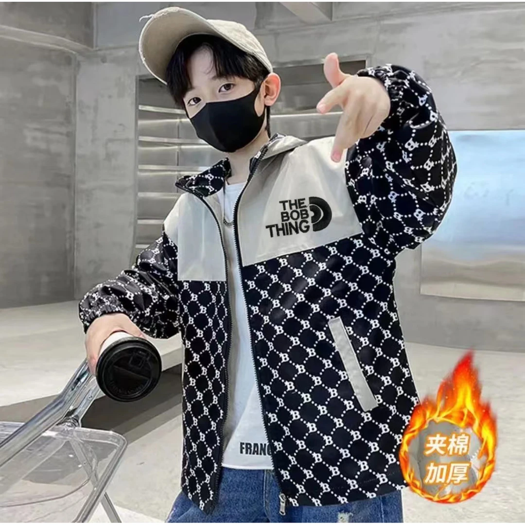 2024新款儿童秋冬夹棉冲锋衣保暖洋气中大童连帽外套拼接字母上衣