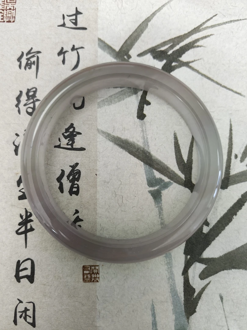 W904缅甸冰透淡春彩翡翠手镯