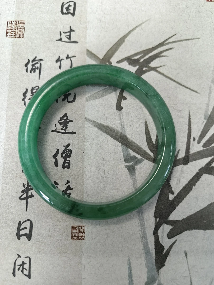 w709缅甸满绿飘乌鸡翡翠