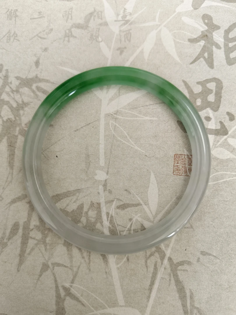 W853缅甸翡翠手镯