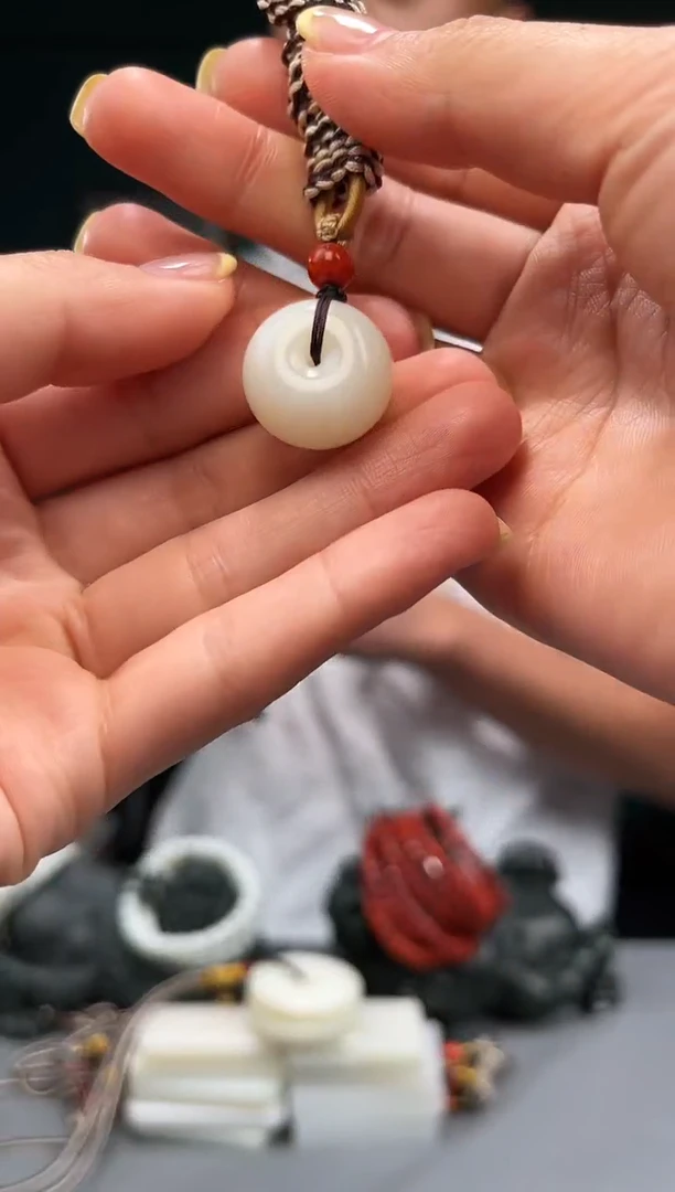 【闪购商品】和田玉颈饰未镶嵌吊坠