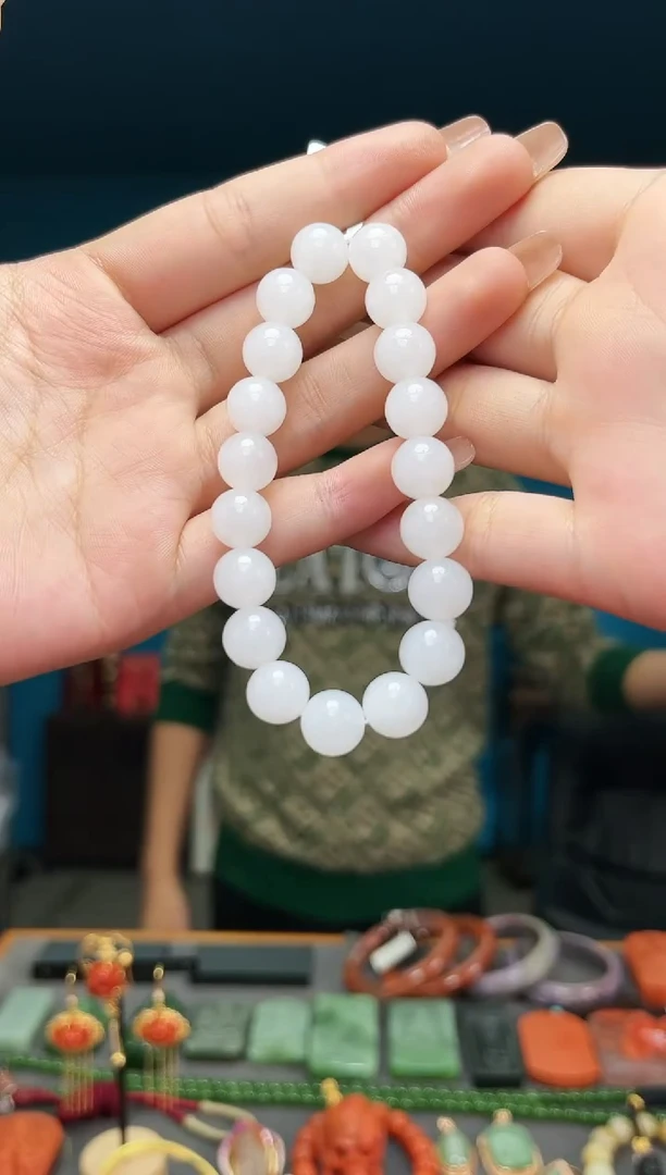 【闪购商品】和田玉手串未镶嵌手串卡9+