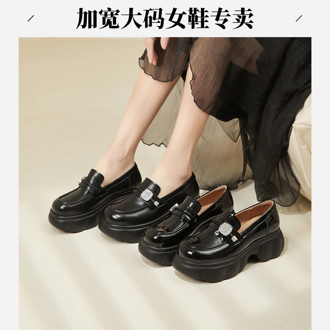 2024新款水钻粗跟单鞋女方头浅口大码女鞋41-42新款乐福鞋中跟
