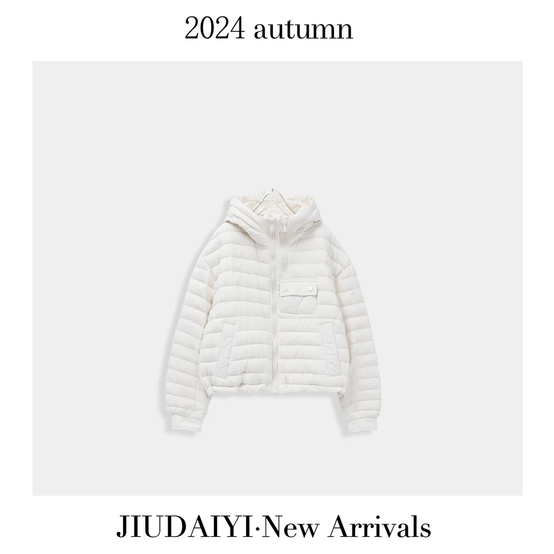 玖黛衣【芬兰雪】白鸭绒纯色百搭休闲风修身羽绒服 WTJ33209