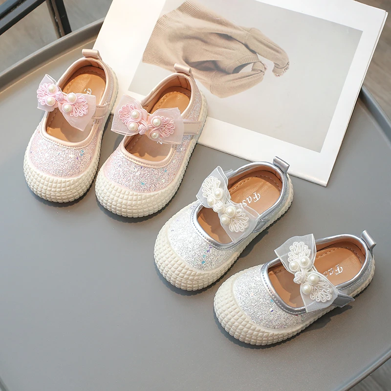 女童皮鞋2025春秋新款小女孩国风亮片公主鞋宝宝幼儿园蕾丝室内鞋