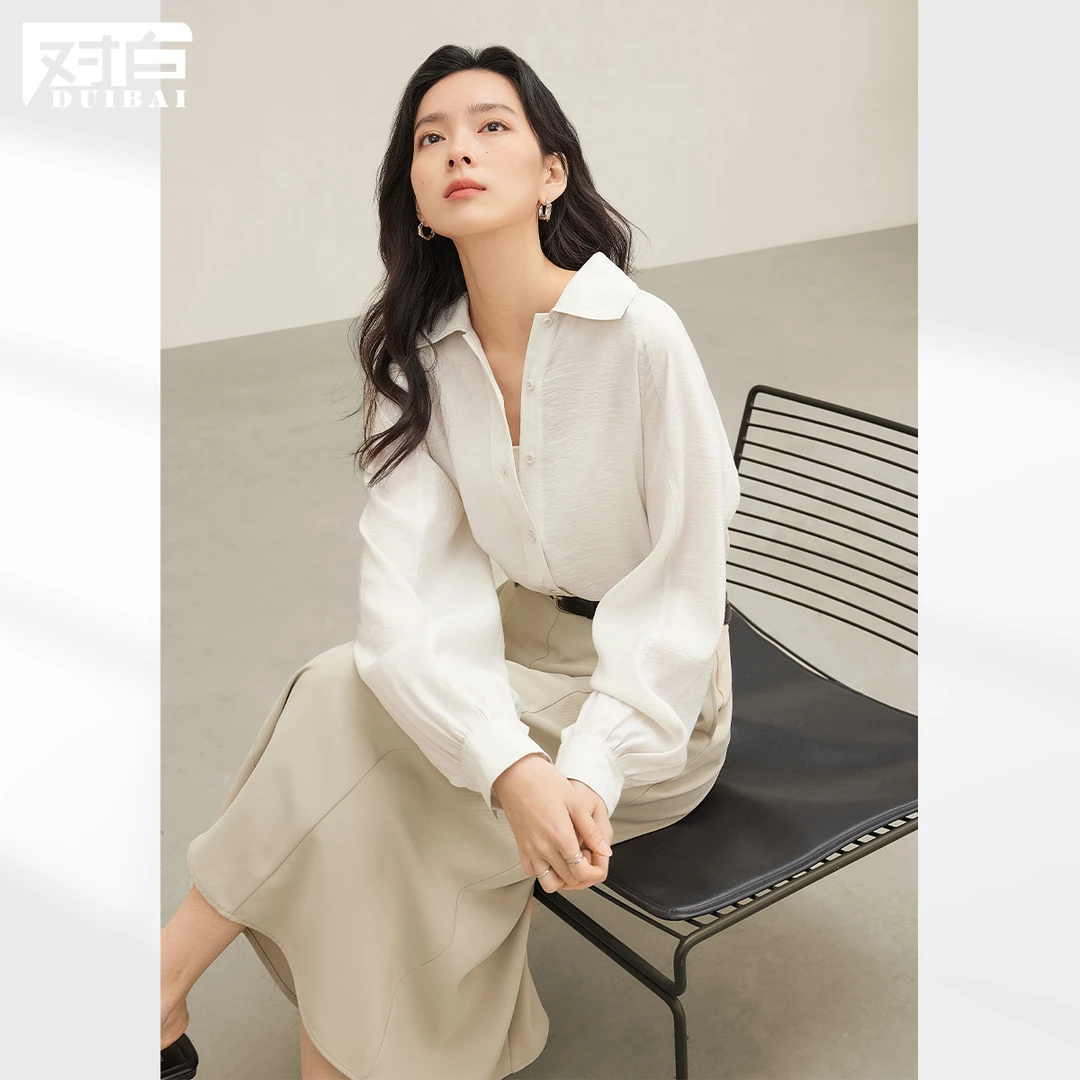 对白高级牛仔衬衫女春季新款2024年休闲别致衬衣时尚上衣EDC027