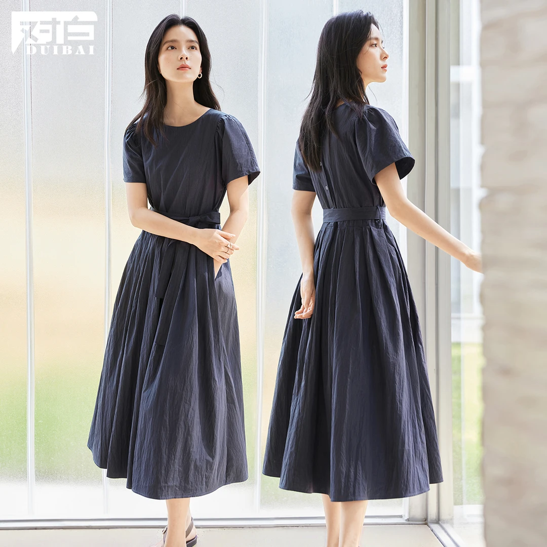 D~B对白法式简约肌理感圆领连衣裙女夏设计感通勤A字百褶裙EDQ176